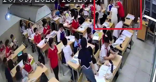 Bộ GD-ĐT lên tiếng vụ học sinh lớp 7 túm tóc, ấn đầu cô giáo