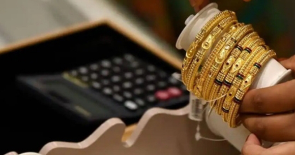 Giá vàng hôm nay 22/9: Tiếp tục đi lên, tiến gần 3.700 USD/ounce