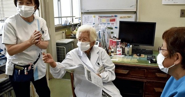 Bị ung thư nhưng vẫn sống đến 100 tuổi, nữ bác sĩ Nhật Bản tiết lộ bí quyết bất ngờ giúp TRƯỜNG THỌ