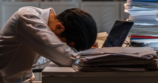 Hustle culture – Văn hóa hối hả của dân văn phò...