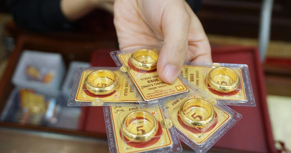 Chiều 22/9: Giá vàng nhẫn tăng vọt, vàng thế giới lập đỉnh mới
