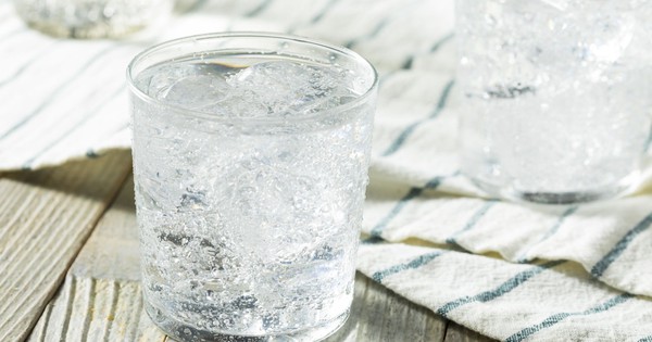 1 loại đồ uống "vạn người mê", dùng nhiều khiến xương nhanh mục ruỗng