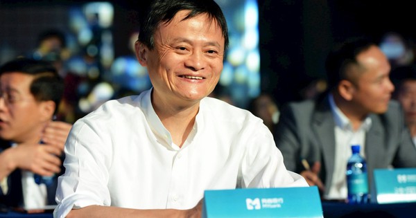 Jack Ma ‘lột xác’ hậu ở ẩn: Ngừng ồn ào, âm thầm đeo thẻ nhân viên nhưng vẫn chi 53 tỷ USD để chuyển đế chế TMĐT thành tập đoàn AI