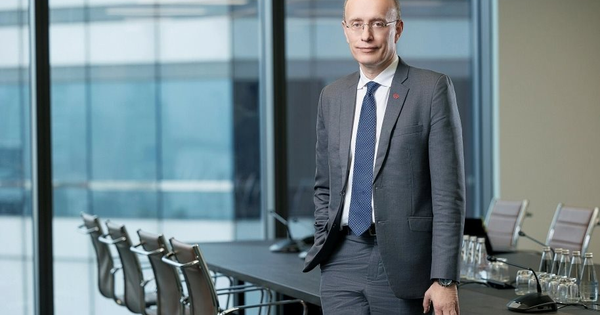 CEO Techcombank: AI sẽ là chìa khóa vàng cho Việt Nam vượt bẫy thu nhập trung bình