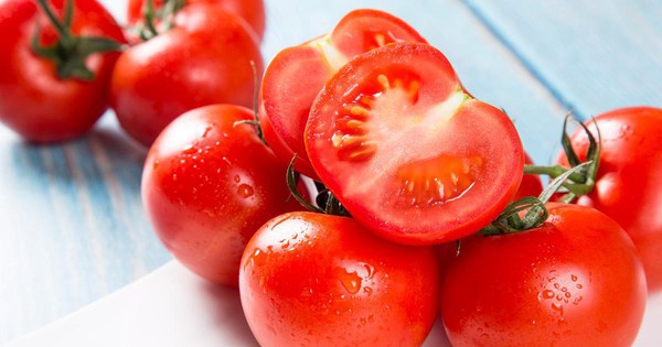 1 người đàn ông 52 tuổi đã ăn cà chua mỗi ngày trong 1 năm, đi khám bác sĩ cũng phải bất ngờ: "Sao thể trạng như đàn ông tuổi 40 thế này!"