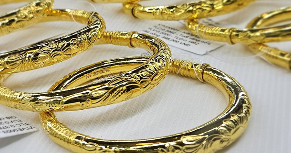 Cuối ngày 25-9, vàng nhẫn trơn ở cửa hàng nhỏ có giá thấp bất ngờ