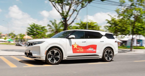 “Chuẩn chủ tịch” nhưng dễ sở hữu và dễ nuôi, VF 9 phá vỡ định kiến “xe sang là phải tốn kém”