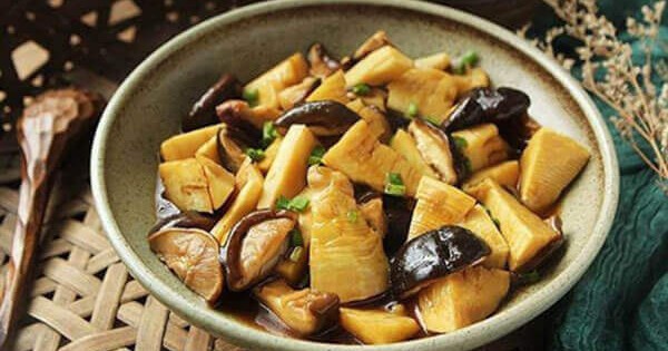 Một dạng xyanua "ẩn mình" trong 1 món ăn quen thuộc của người Việt: Chuyên gia chỉ ra 4 LƯU Ý cần nhớ