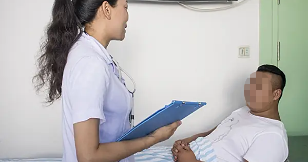 Người đàn ông tổn thương gan vì ăn rau này thường xuyên