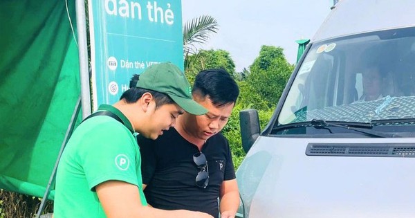 2,8 triệu chủ ô tô chưa chuyển đổi tài khoản giao thông, chuẩn bị kịch bản ứng phó ùn tắc