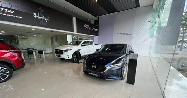 Doanh số bết bát, sedan hạng D đã hết thời?