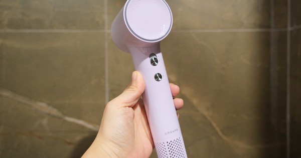 Máy sấy tóc mini, chỉ nặng 270g, nhưng tốc độ 100.000 vòng/phút: Dreame Hair MINI có gì đặc biệt?