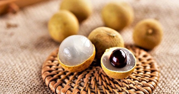 Cháu bé 2 tuổi tử vong khi đang ăn nhãn: Lời cảnh báo đau xé lòng cho phụ huynh