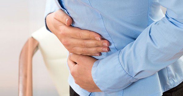 Cảnh báo gấp: 1 thói quen nhiều người mắc, đặc biệt dân văn phòng - Có thể gây suy thận, phải chạy thận cả đời