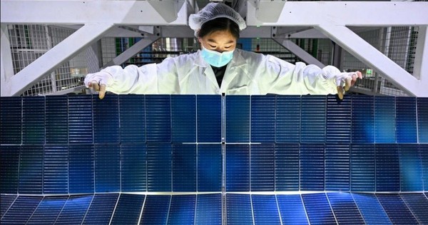Khủng hoảng ngành điện mặt trời tại Trung Quốc: Lỗ 40 tỷ USD, sa thải 87.000 lao động, chính phủ phải can thiệp
