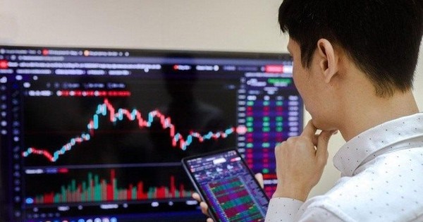 Góc nhìn chuyên gia: VN-Index kỳ vọng sớm quay lại đà tăng nhưng chưa nên giải ngân mới