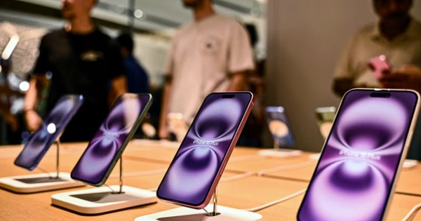 Sau 18 năm, Apple lại sắp tung ra mẫu iPhone mới, liệu có thể khiến người dùng ‘móc ví"?