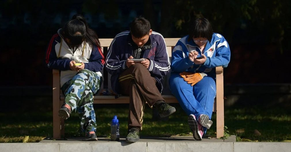 Độc lạ Trung Quốc: Ứng dụng "Bạn đã chết chưa?" leo lên top 1 Apple Store, im lặng quá 2 ngày là app tự động báo tin buồn