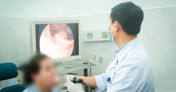 Bác sĩ liên tiếp cảnh báo: Chữa hóc xương bằng mẹo, nhiều người phải trả giá bằng tính mạng