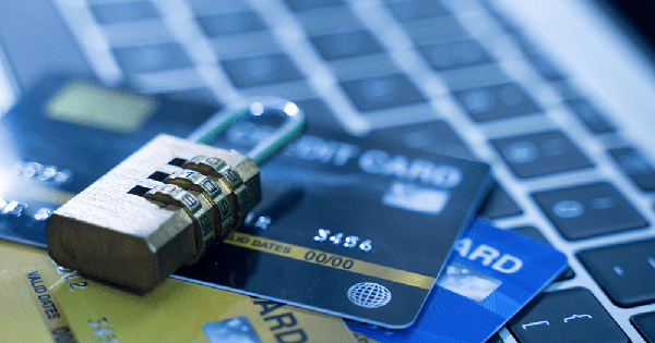 Ngân hàng sẽ áp dụng các biện pháp hạn chế, thậm chí khóa thẻ, ngừng giao dịch nếu người dùng có hành vi sau