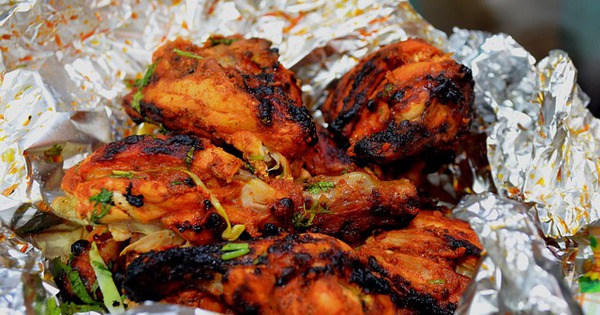 4 kiểu dùng giấy bạc dễ biến món ngon thành "món độc", bác sĩ không bao giờ làm nhưng nhiều người tưởng tốt