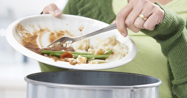 4 loại thức ăn thừa nên vứt đi ngay, tiếc của ăn vào cẩn thận ung thư "gõ cửa"