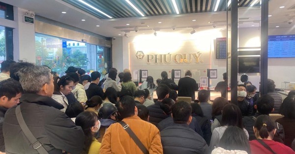 Chê bạc 30 triệu đồng/kg để xếp hàng mua vàng - nay giá vượt 100 triệu, tôi quay lại trong tiếc nuối