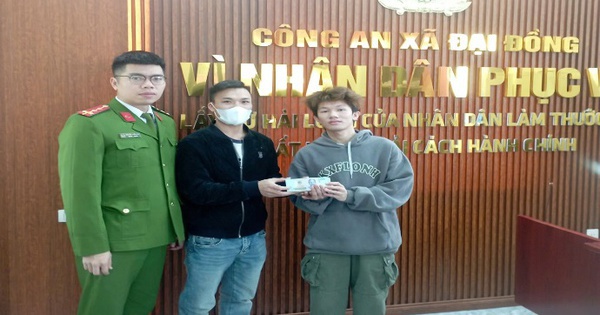 Tài khoản ít sử dụng bỗng phát sinh giao dịch chuyển khoản 90 triệu đồng: Thanh niên sinh năm 2007 được công an mời làm việc