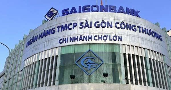 Xuất hiện nhà băng đầu tiên báo lỗ trong quý 4