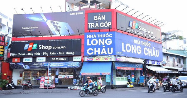 FPT Shop thoát lỗ, doanh thu quý IV tăng mạnh
