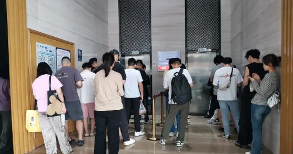 Cư dân Hàng Châu bán nhà vì chờ thang máy quá lâu, gây tranh cãi về cuộc sống chung cư cao tầng