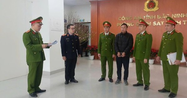 Trộn chất cấm có khả năng gây ung thư cao vào r...