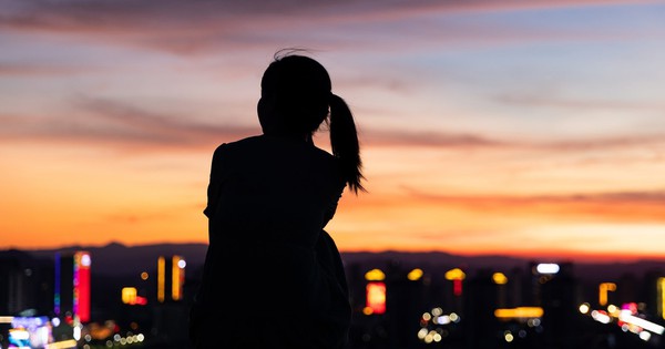 125 triệu người cô đơn ở Trung Quốc: Câu chuyện buồn từ ứng dụng điểm danh ‘bạn chết chưa?’, 90% khách hàng là phụ nữ độc thân 25-35 tuổi