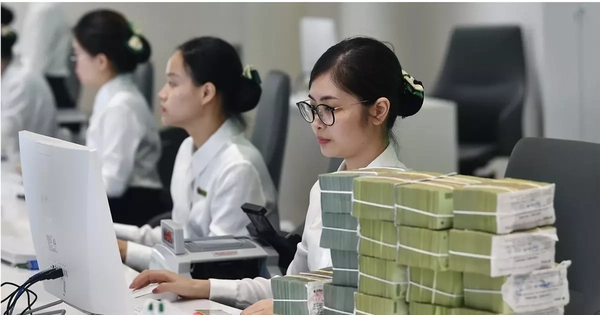Lương Tăng Vọt Nhưng Tài Sản Vẫn Trắng Tay: Bẫy 'Lạm Phát Lối Sống' Của Giới Trẻ Đô Thị