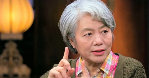 Giáo sư nổi tiếng cảnh báo: Ở độ tuổi này, nếu trẻ quá mê đọc sách có thể HẠI nhiều hơn LỢI!