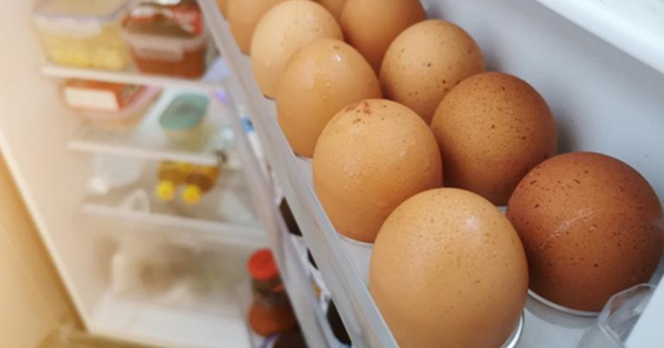 Mỹ cảnh báo 5 loại thực phẩm "NÊN CẤM" để ở cánh cửa tủ lạnh, cái số 2 gây bất ngờ