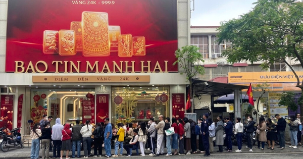 Mua vàng ngày vía Thần Tài: Lợi nhuận lên đến 104,4% sau một năm