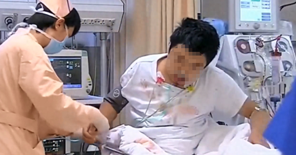 Chàng trai mới 20 tuổi đã phải chạy thận suốt phần đời còn lại, bác sĩ lắc đầu: 1 năm trước cơ thể đã kêu cứu nhưng đều bị bỏ qua