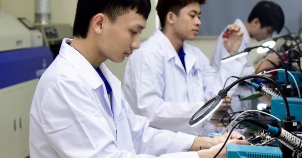 Ngành Thiết kế vi mạch 2026: Tiêu chí tuyển sinh khắt khe, lương cao hấp dẫn