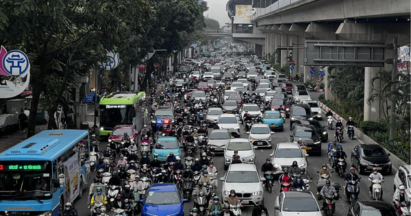 Hà Nội đặt mục tiêu 100% taxi điện vào năm 2030 với lộ trình cụ thể
