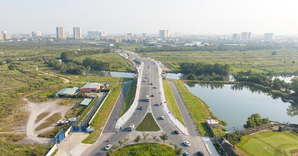 Sài Gòn những ngày giáp Tết: Tìm thấy “lối tắt” thoát kẹt xe ngay tâm điểm khu Đông