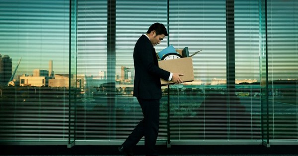 Hơn 100.000 người mất việc chỉ trong 1 tháng, l...