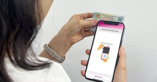 Chuyển Nhầm 100 Triệu Đồng, Công An Thường Tín Hỗ Trợ Người Dân Nhận Lại Tiền