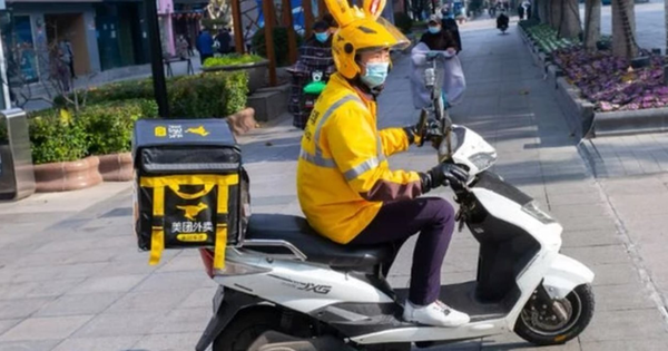 Shipper Trung Quốc làm 17 giờ/ngày, chỉ ăn 1 bữa: Áp lực đằng sau nền kinh tế số