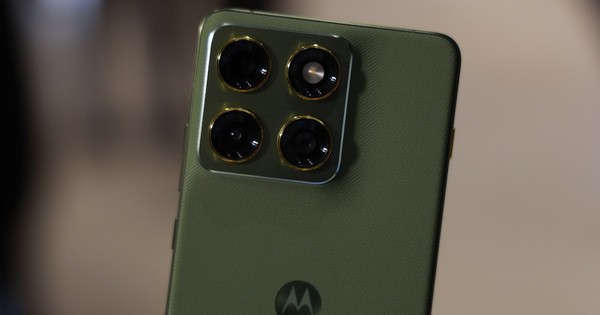 Motorola tái định hướng chiến lược: Nhấn mạnh thiết kế, AI và hiệu năng đa nhiệm