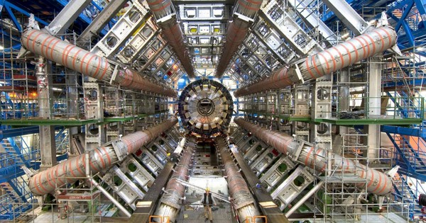 Robot Siêu Nhỏ Của Anh Và CERN Cách Mạng Hóa Bảo Trì Máy Gia Tốc Hạt