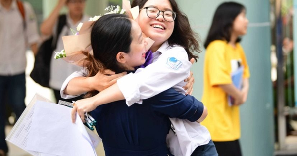 Bộ Giáo dục bổ sung chứng chỉ tiếng Anh và tiếng Hàn, nâng tổng lên 22 loại miễn thi tốt nghiệp