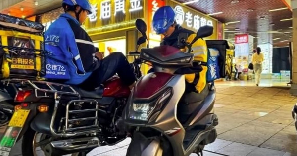 Nhân viên giao hàng Singapore đối mặt phân biệt đối xử và áp lực thuật toán