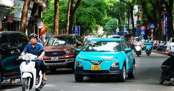 Thị Trường Xe Điện Toàn Cầu Hướng Tới Mốc 1,3 Nghìn Tỷ USD Vào Năm 2031