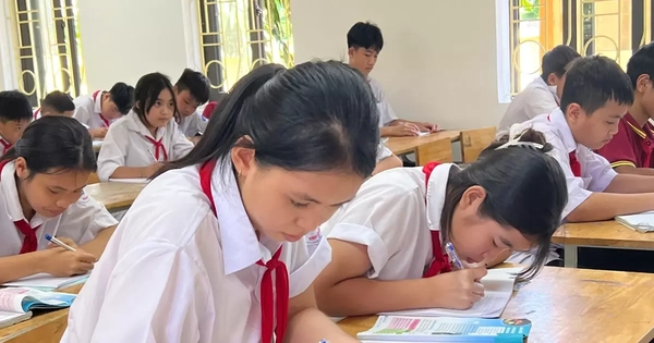 Hà Nội thiếu trường THPT công lập: Áp lực tuyển sinh lớp 10 và kế hoạch phát triển đến 2030